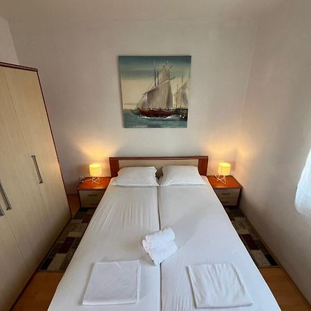 Apartment A&B 比奥格勒·纳·莫鲁 外观 照片